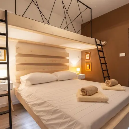 Sanya - 30m From